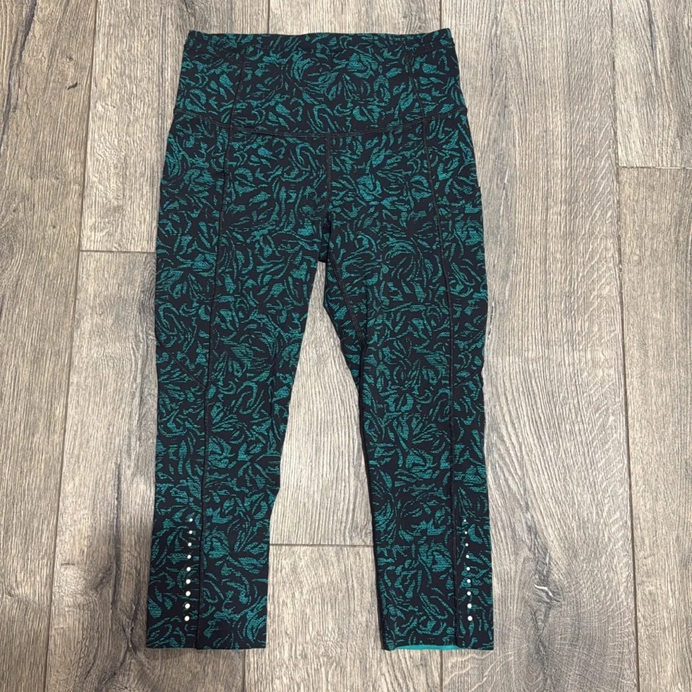 • Lululemon • Women’s Fast & Free Crop (19") Thrive Viridian Green Black 6 - Picture 2 of 4